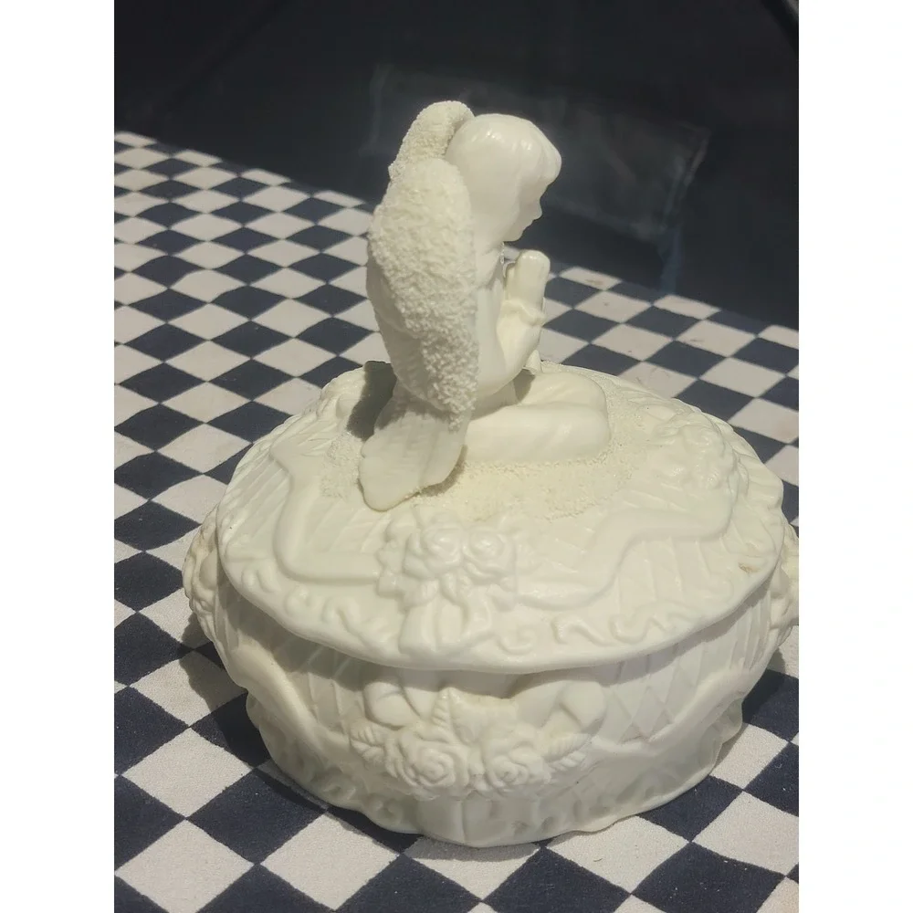 Ivory Ceramic Praying Angel Trinket Box Cherub Keepsake Dish Floral Decor 7